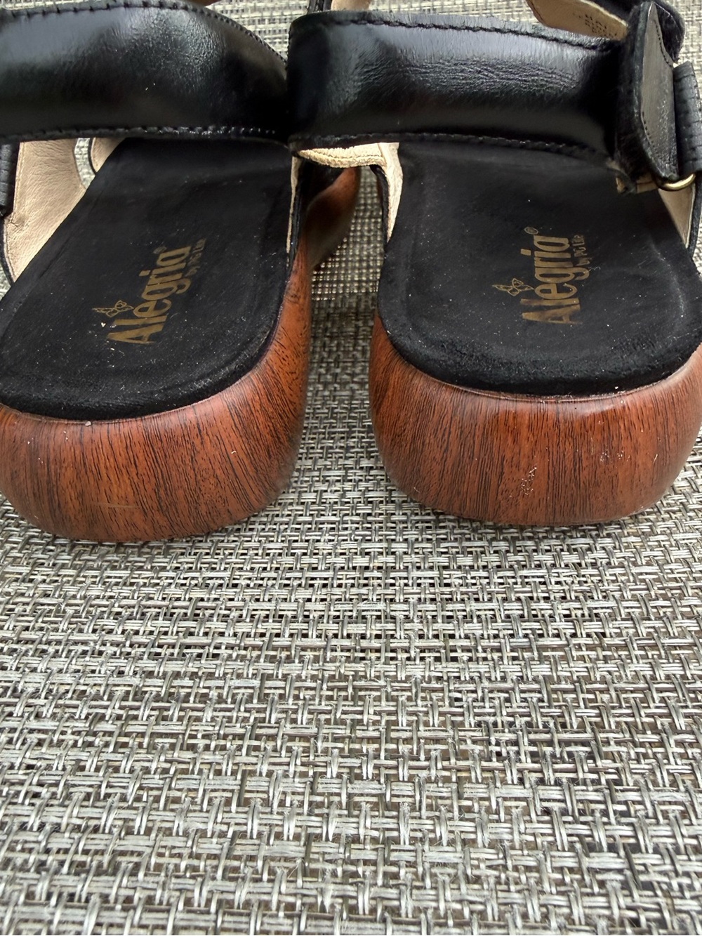 Alegria Bailee Rocker Sandals Woven Noir Black Leather Wood Grain Comfort EU 41 - Picture 8 of 12